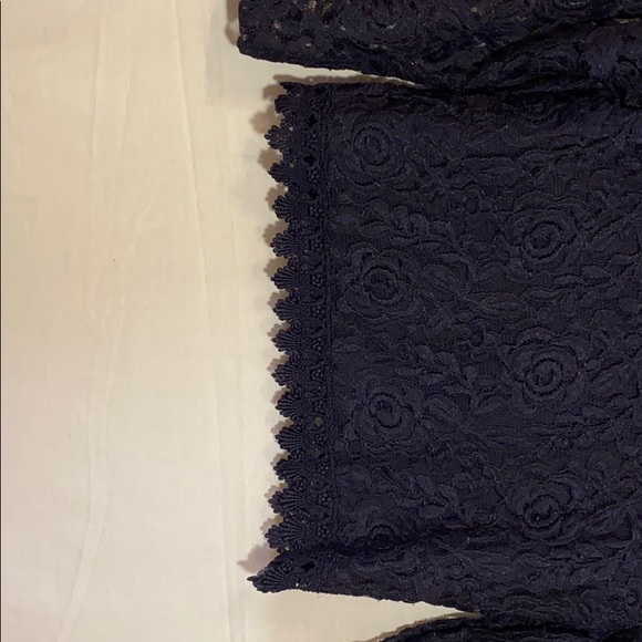 SUPER CUTE Floral Lace Crop Top - Picture 5 of 8